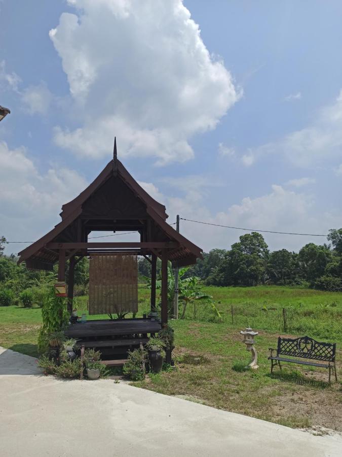 Darney'S Homestay Kg Bangau Tanjung Temerloh Exteriör bild